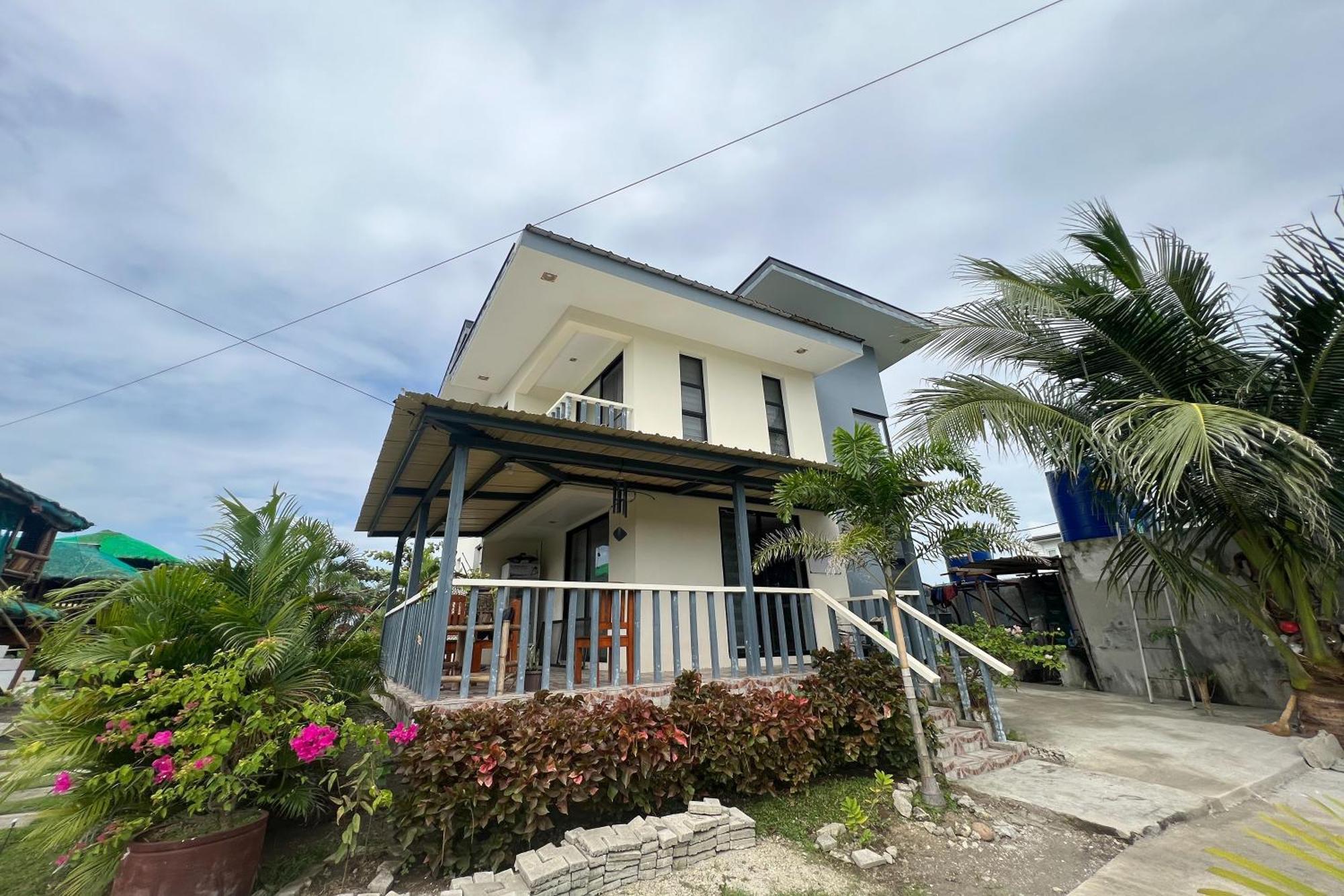 Lover'S Point Beach Front Resort Lian Exterior photo