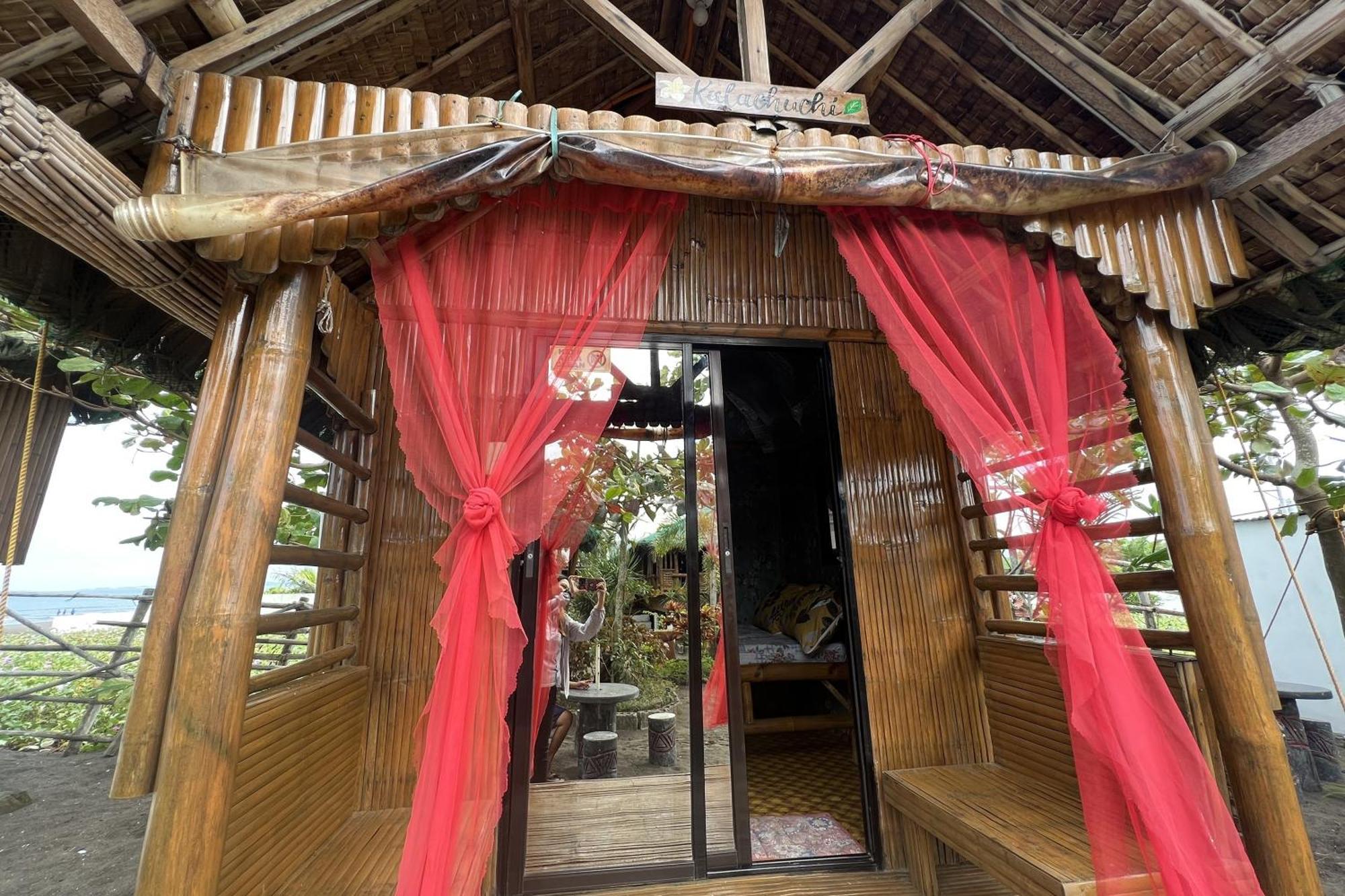 Lover'S Point Beach Front Resort Lian Exterior photo