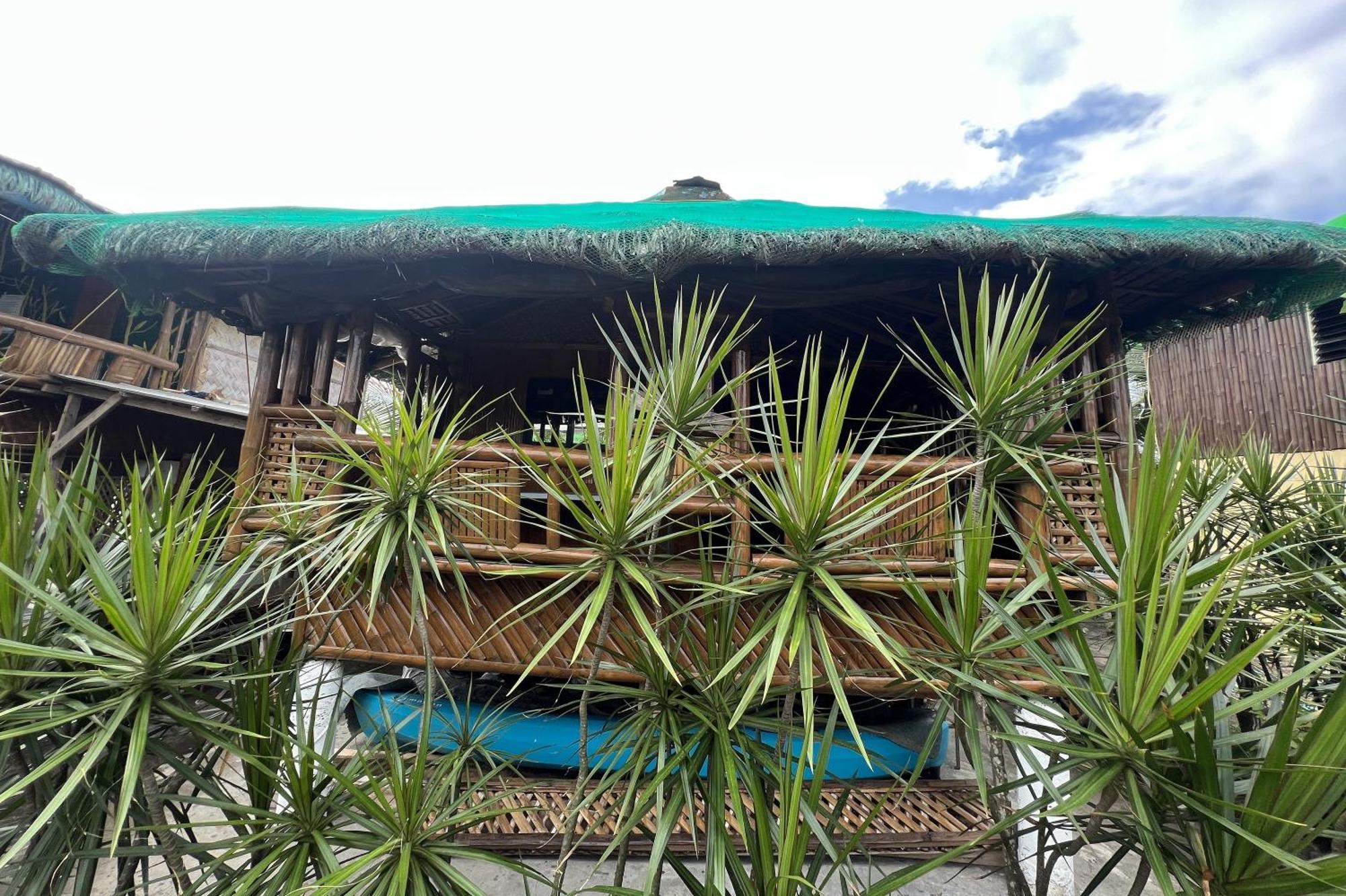 Lover'S Point Beach Front Resort Lian Exterior photo